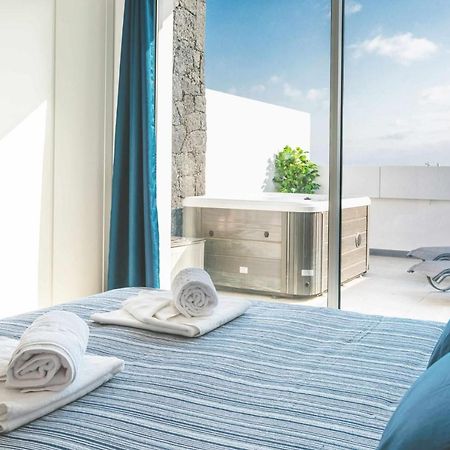 Monterey House Playa Blanca Villa Екстериор снимка