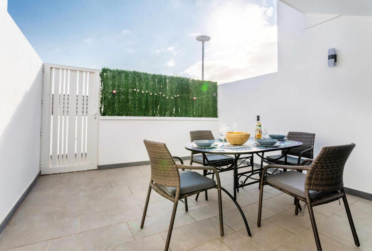 Monterey House Playa Blanca Villa Екстериор снимка
