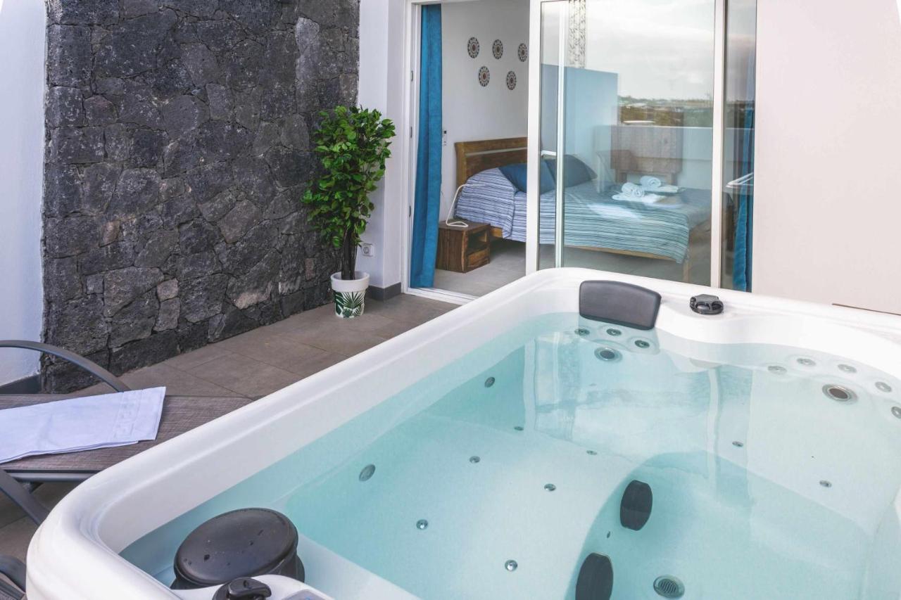 Monterey House Playa Blanca Villa Екстериор снимка