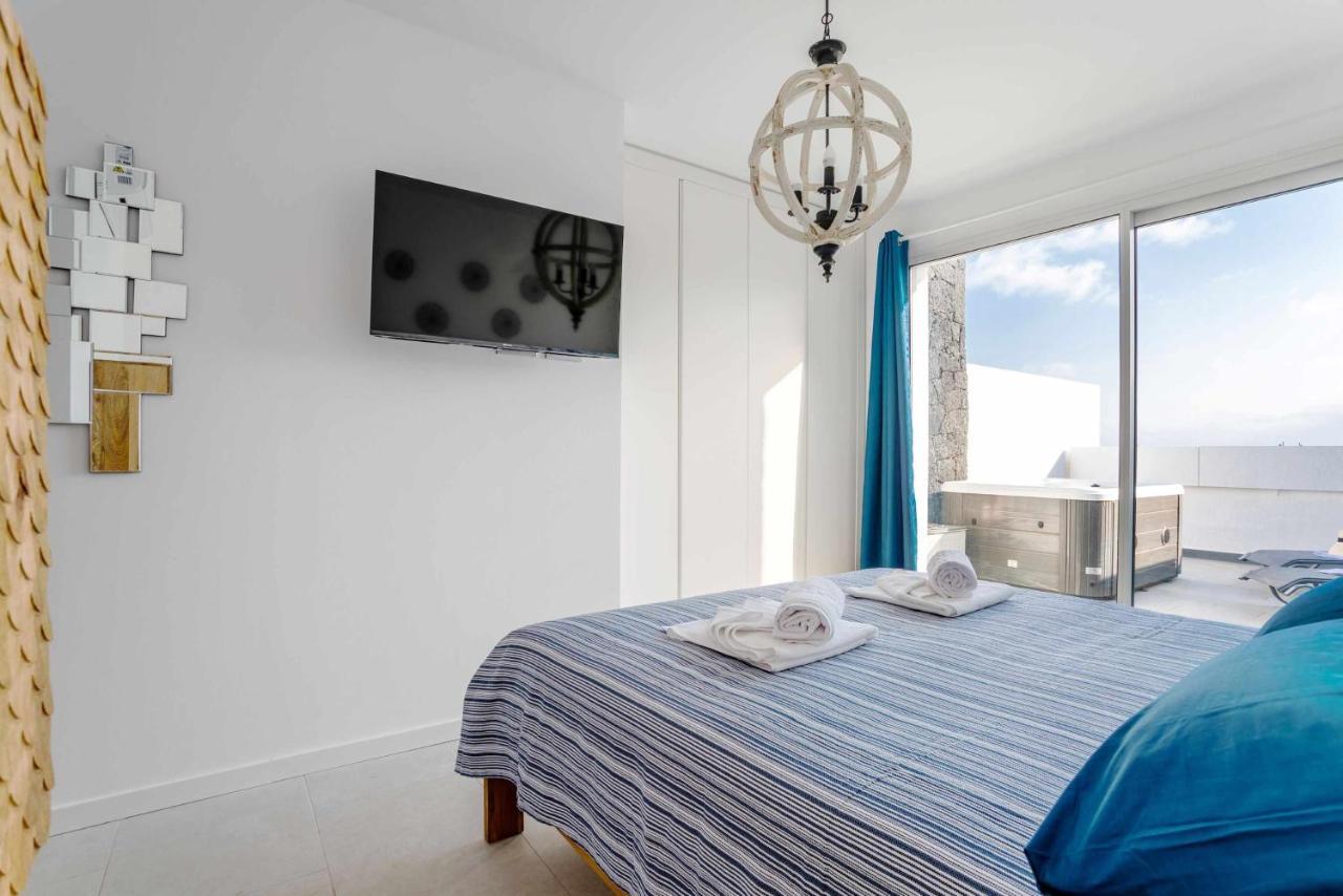 Monterey House Playa Blanca Villa Екстериор снимка